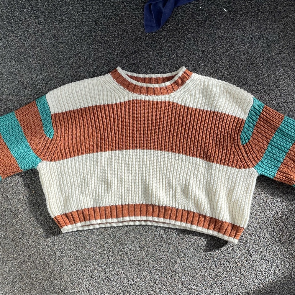 American Eagle sweater